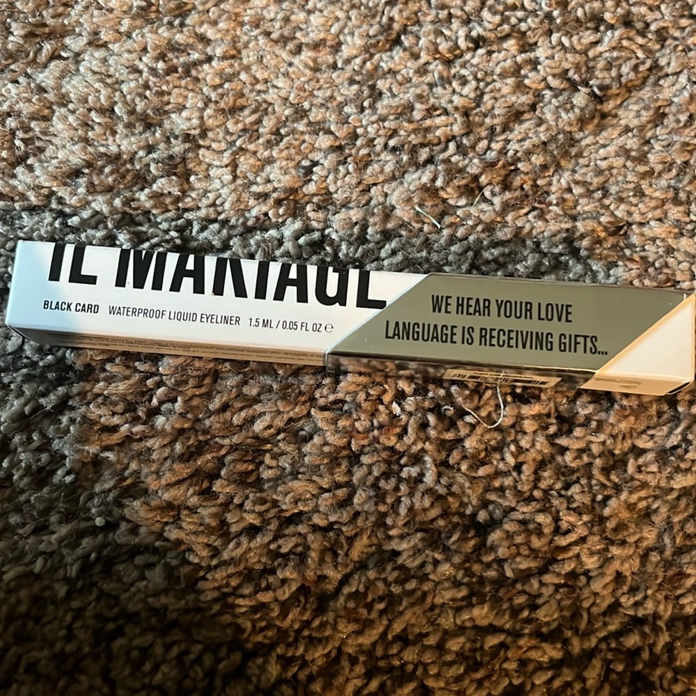 IL MAKIAGE WATERPROOF LIQUID EYELINER